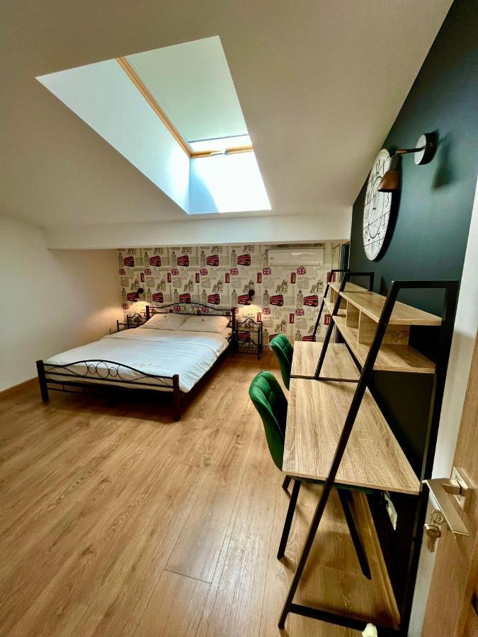Duplex Lux - Thoria Daire Bükreş Dış mekan fotoğraf