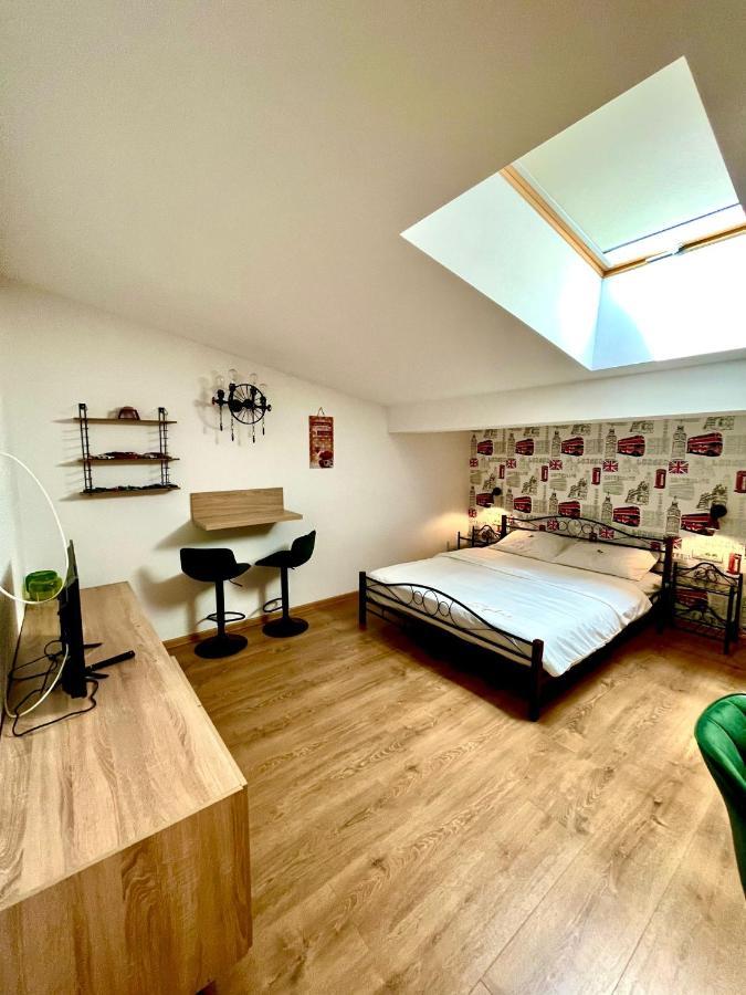 Duplex Lux - Thoria Daire Bükreş Dış mekan fotoğraf